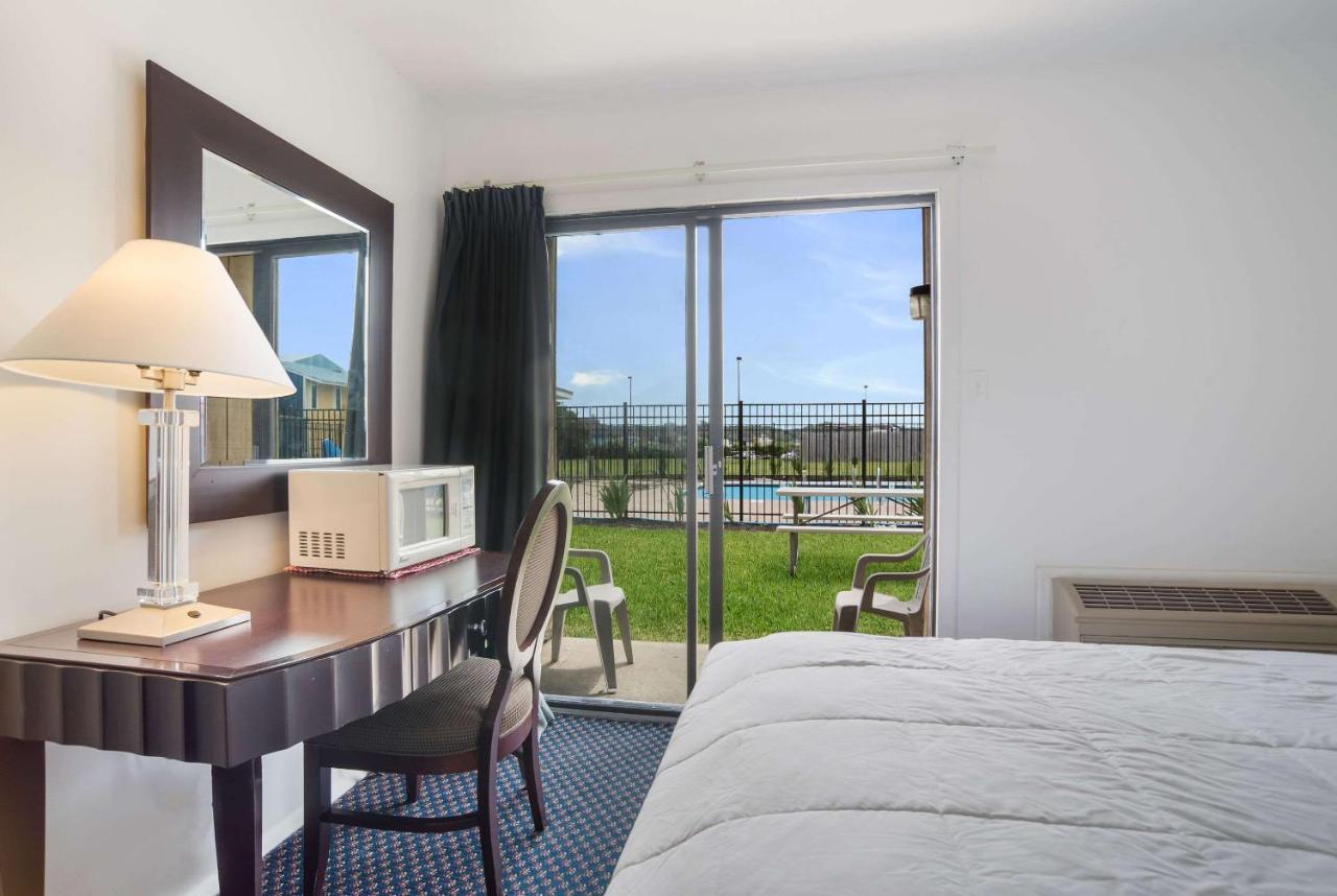 Rodeway Inn At Somers Cove Marina Crisfield 외부 사진